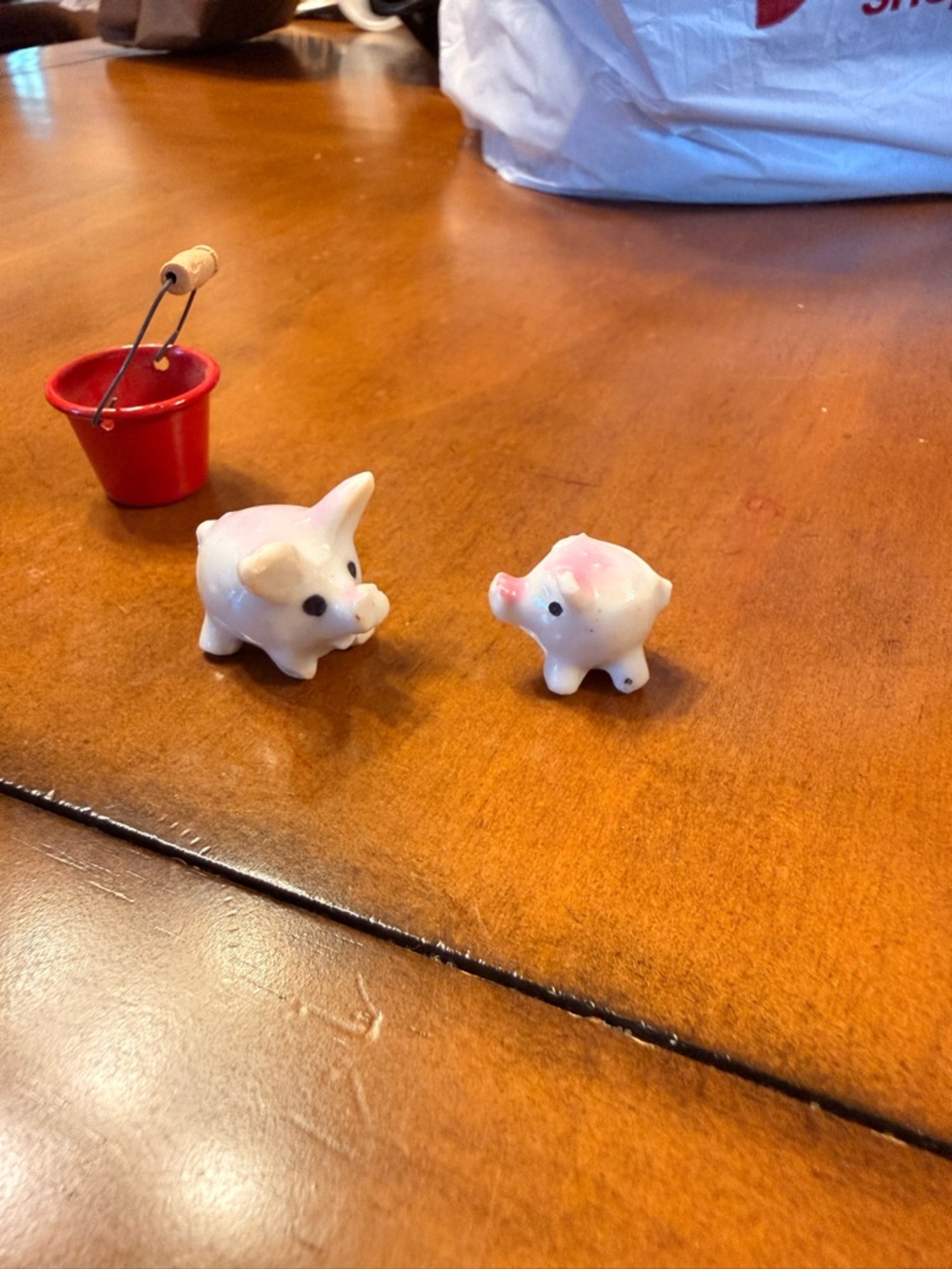 Lot Of Miniatures And Vintage green Glass Toothpick Holder - Picture 5 of 13